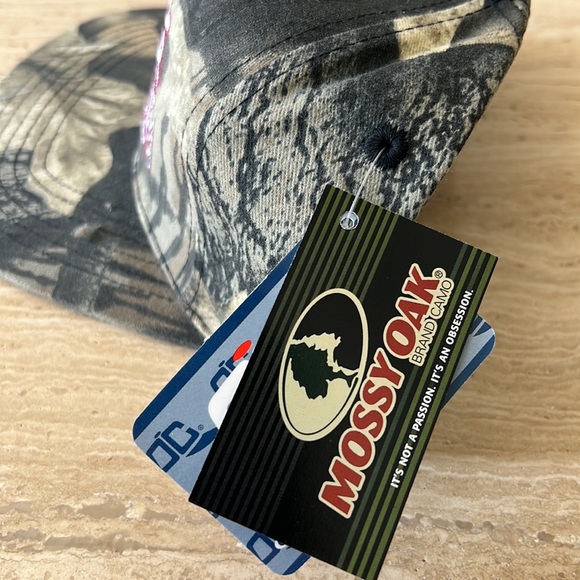 5 Texas A&M Camo Hats New with Tags / Mossy Oak. Yes this is for 5 new caps! - Picture 3 of 4